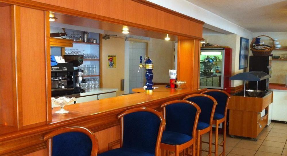 Hotel & Restaurant Le Mejean - Parc Des Expositions ลัต ภายนอก รูปภาพ